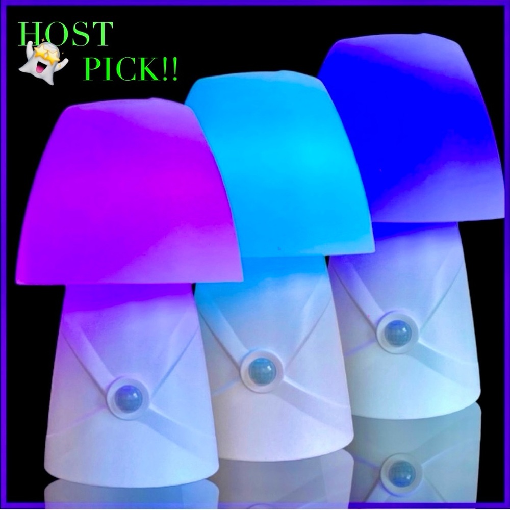 🆕 Color Changing LED Table Lamp ~ Night Lamp ~ Lantern ~ Unisex ~ All ages